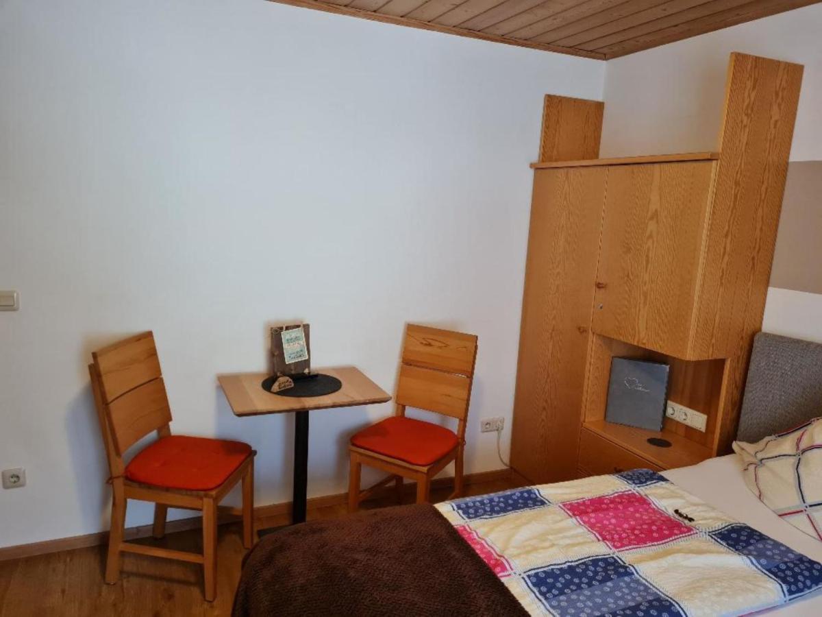 Gaestehaus Lehr Kinding Exteriör bild